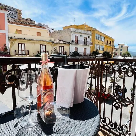 Bed & Breakfast La Meridiana - Centro Storico Di *