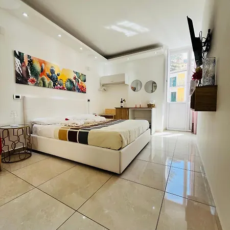 La Meridiana - Centro Storico Di Bed & Breakfast Pizzo (Calabria)