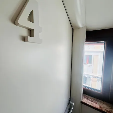 La Meridiana - Centro Storico Di Bed & Breakfast 3*