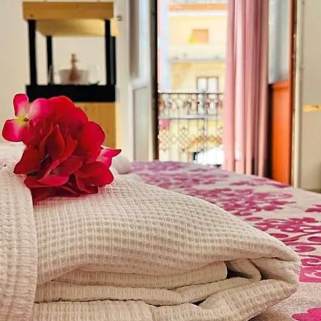 La Meridiana - Centro Storico Di 3*