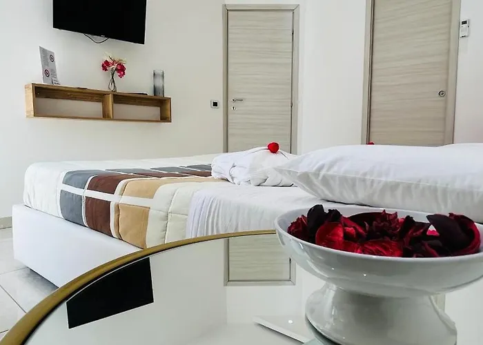 La Meridiana - Centro Storico Di 3*